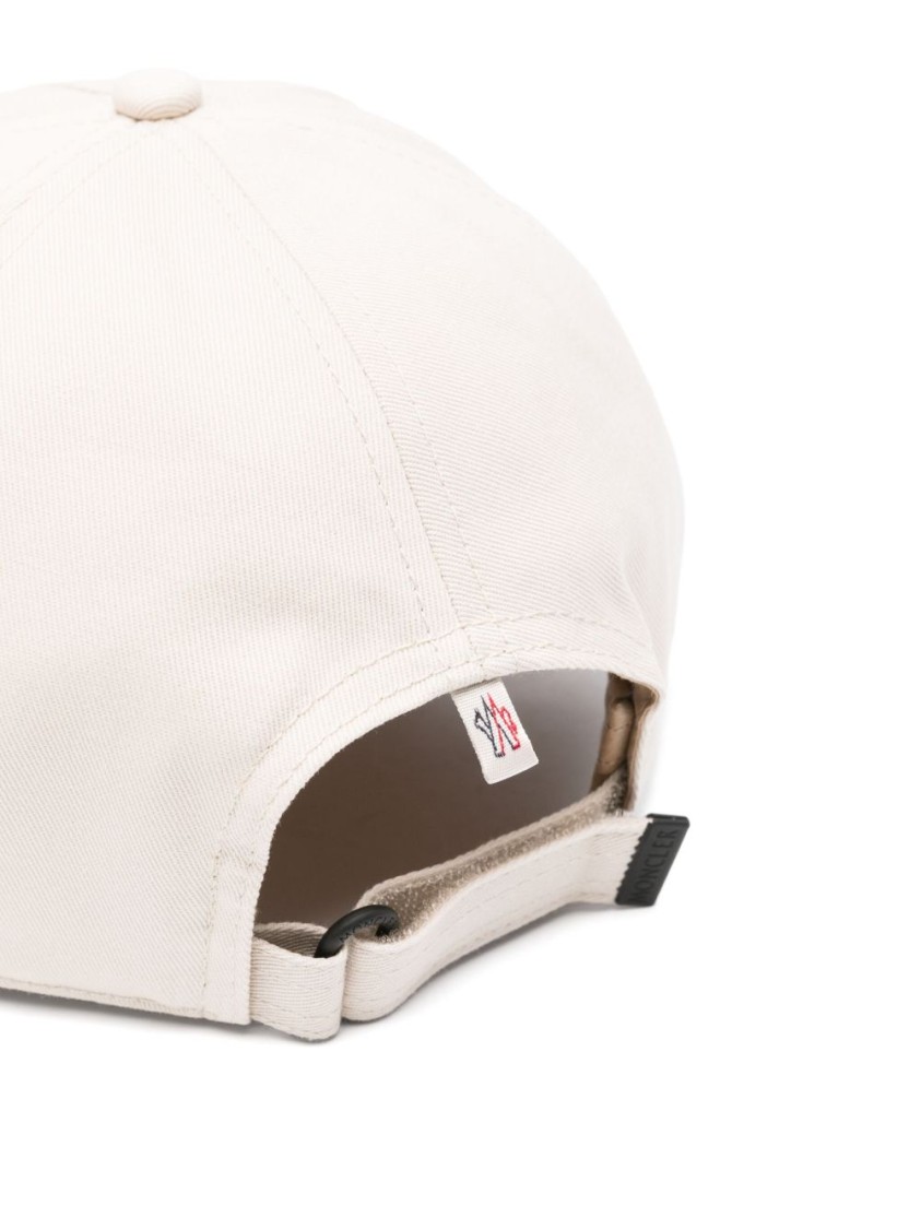 Moncler Grenoble Classic Beige Cap With Embroidered Logo In White