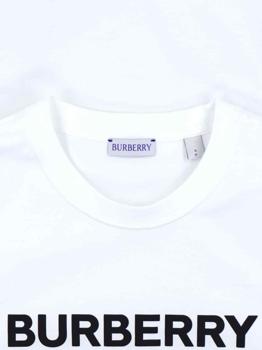 Burberry The Cotton T-shirt Is The Perfect Compromise Between Luxury And Basic Wear