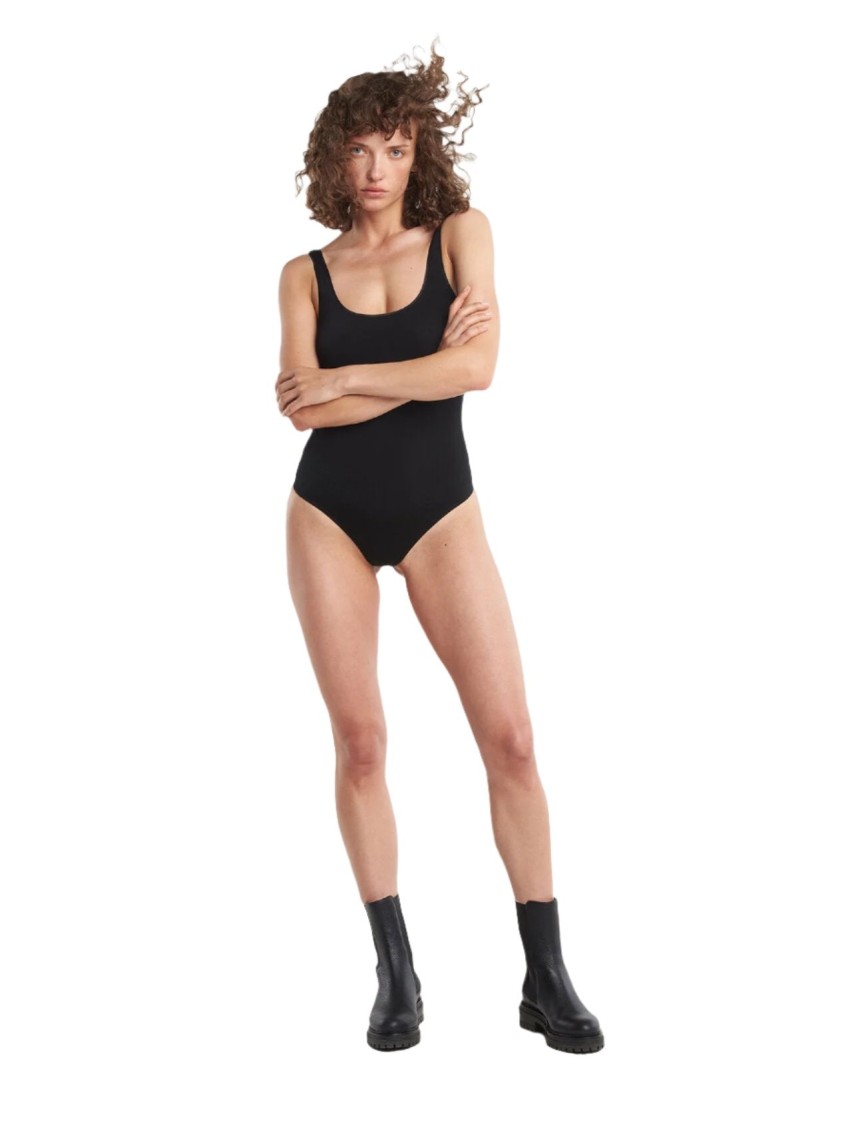 Wolford Sleeveless Stretch Body With Rounded Neckline