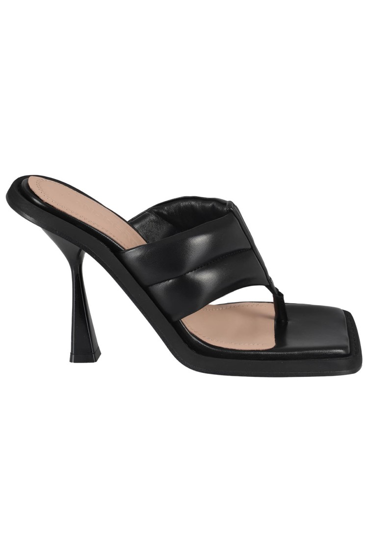 Andreädamo Andreâdamo Square Toe Padded Thong Mules In Black Leather In Black
