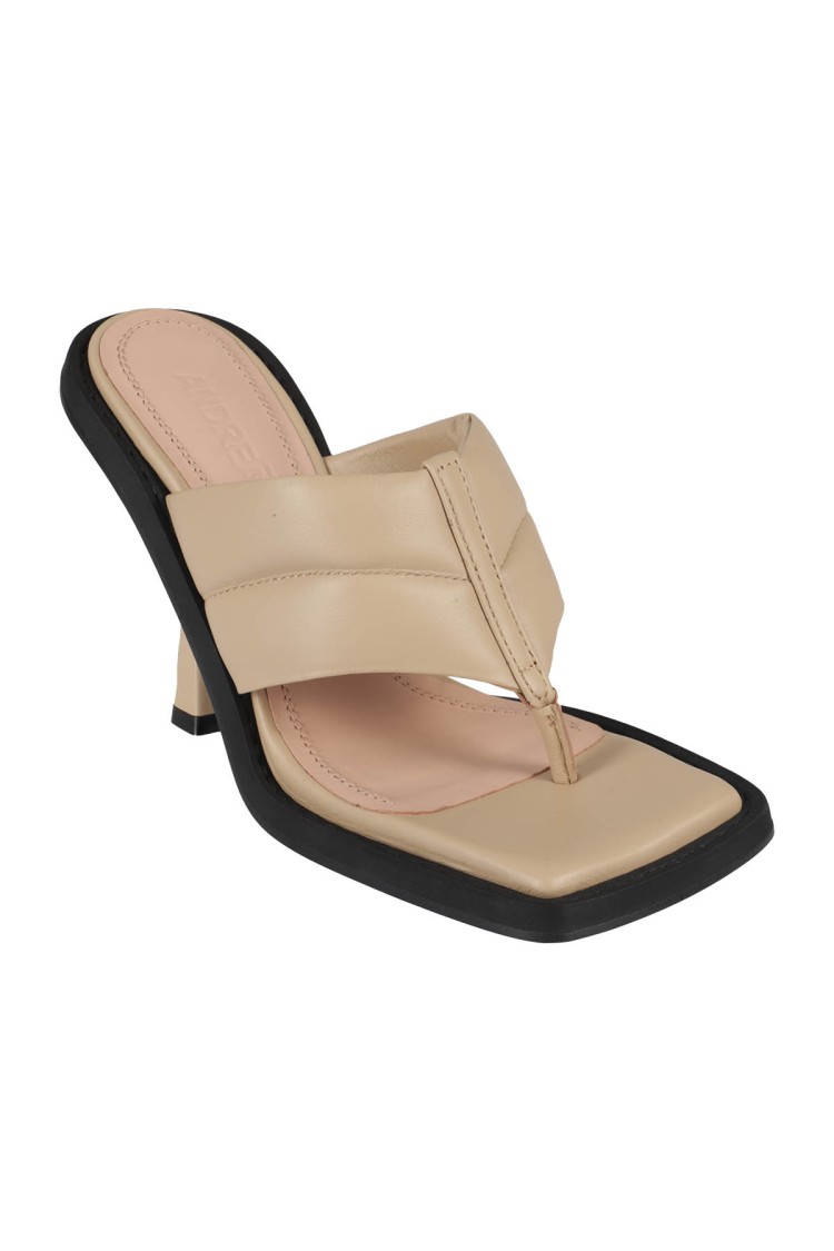 Andreädamo Andreâdamo Square Toe Padded Thong Leather Mules In Neutrals