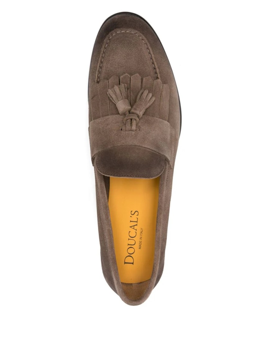Doucal's Classic Suede Tassel Loafers With Bowl Stitching In Brown