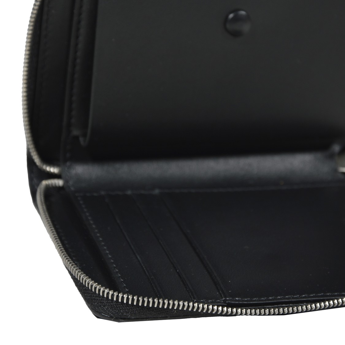 Jil Sander Black Small Leather Zip Around Wallet In Black