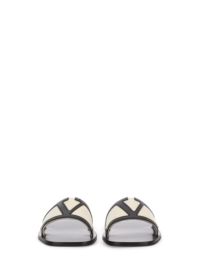 Valentino Butter White And Black Synthetic Slides With Wide Strap