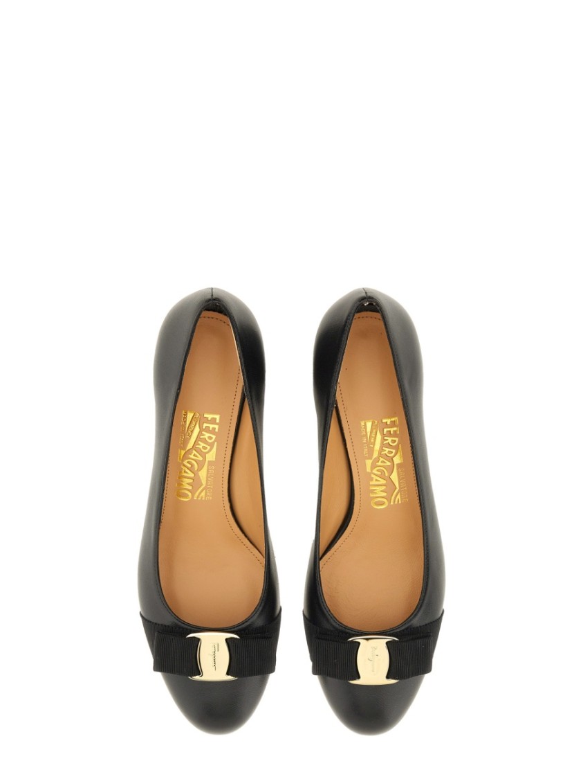 Ferragamo Soft Block Heel Pumps With Bow Detail In Black