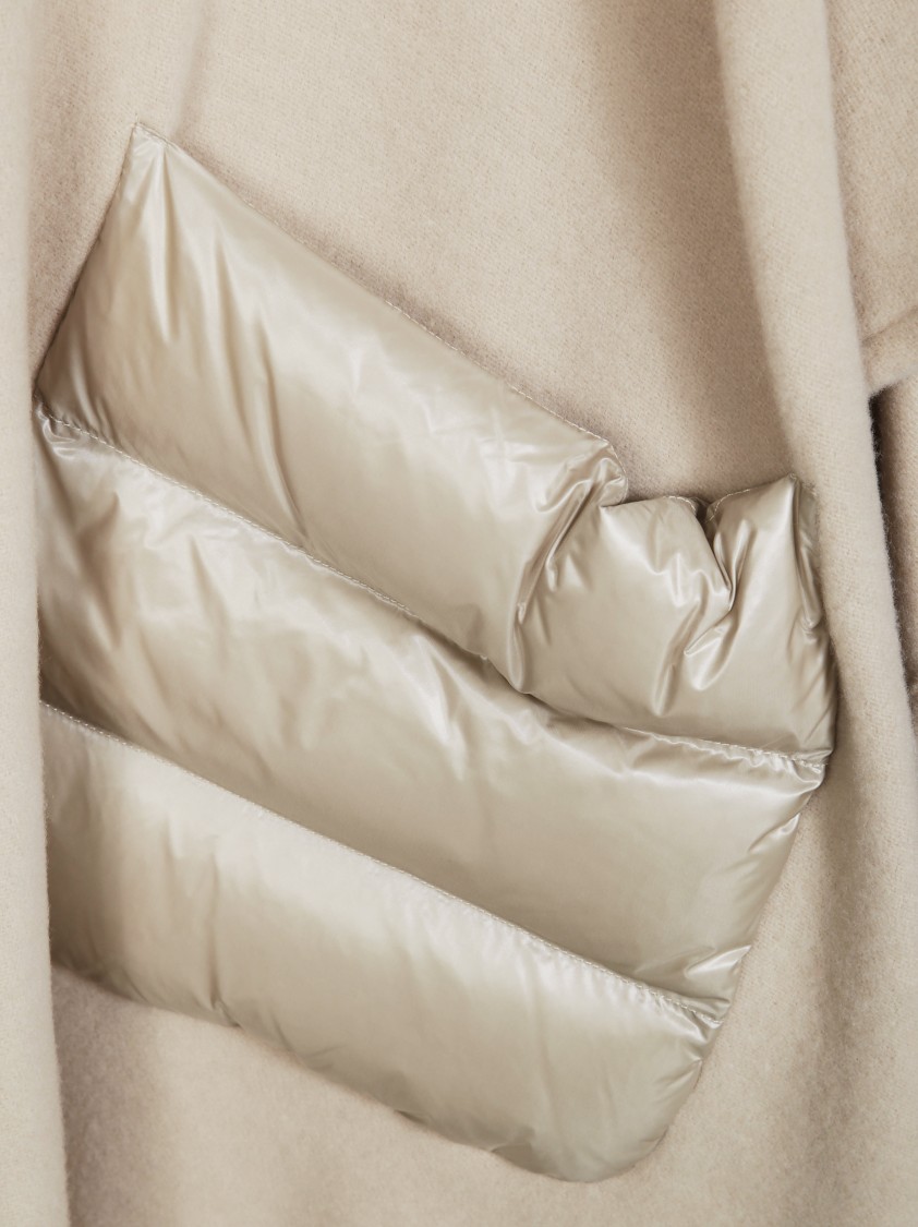 Herno Warmy Poncho With Ultralight Details In Gold