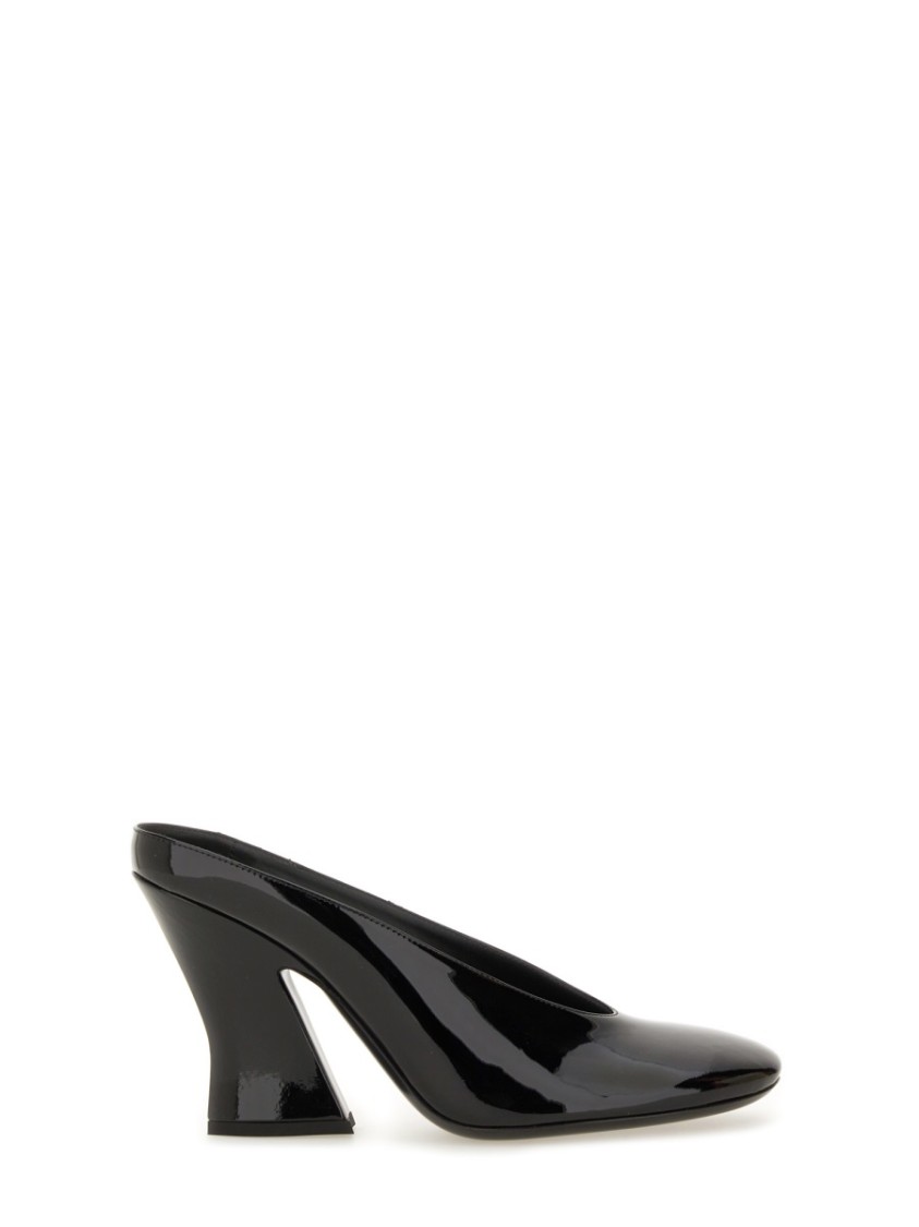 Givenchy "sculpted" Leather Pumps In Black
