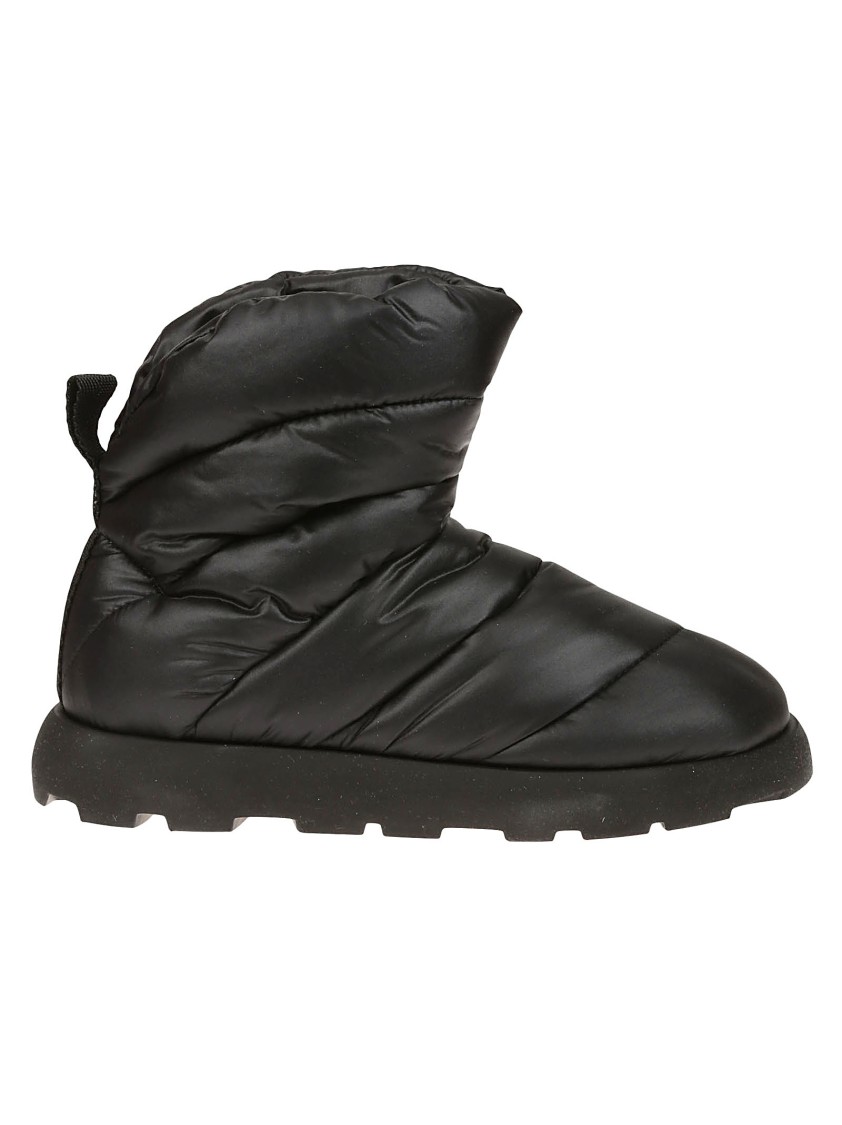 Piume Studio Quilted Black Padded Boots With Vegan Insulation In Black