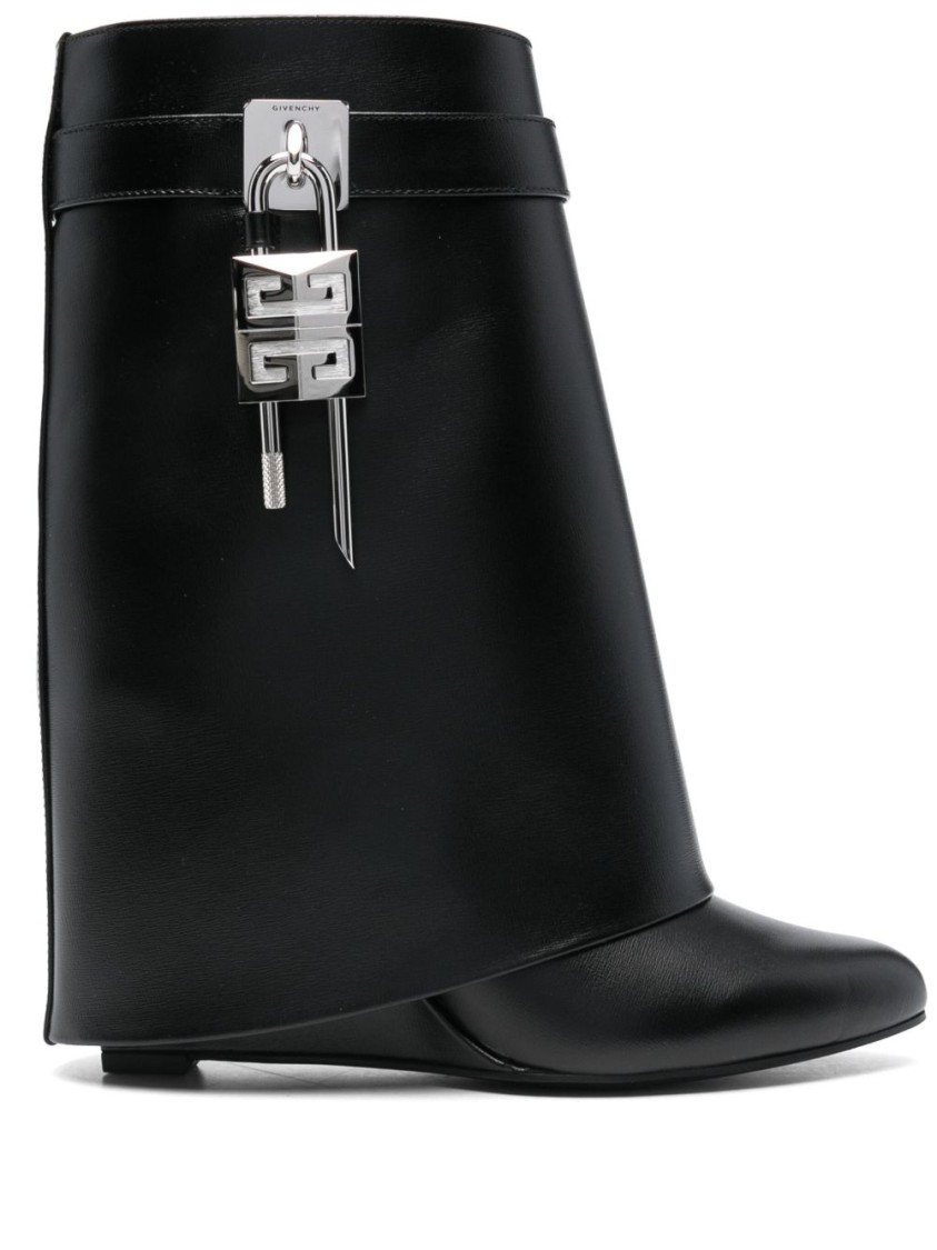 Givenchy Ankle Boots With Pointed Toe In Black