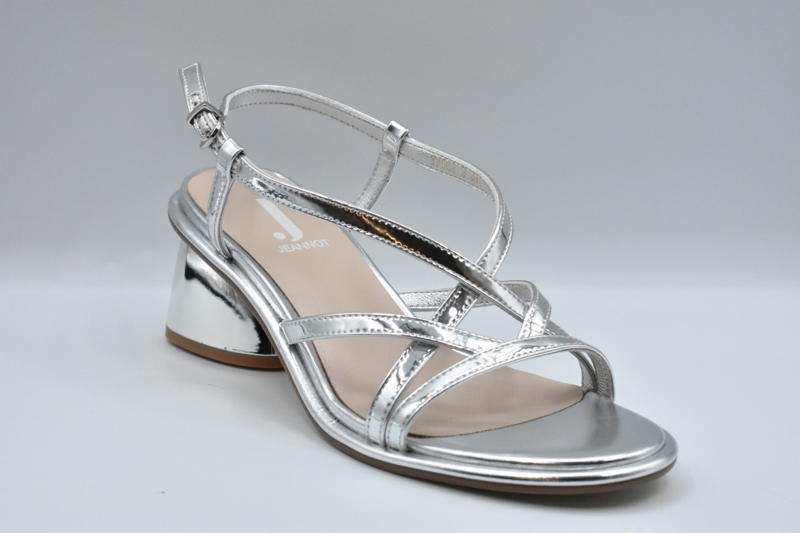 Jeannot Low-heeled Silver Sandals With Block Heel And Crisscross Straps In White
