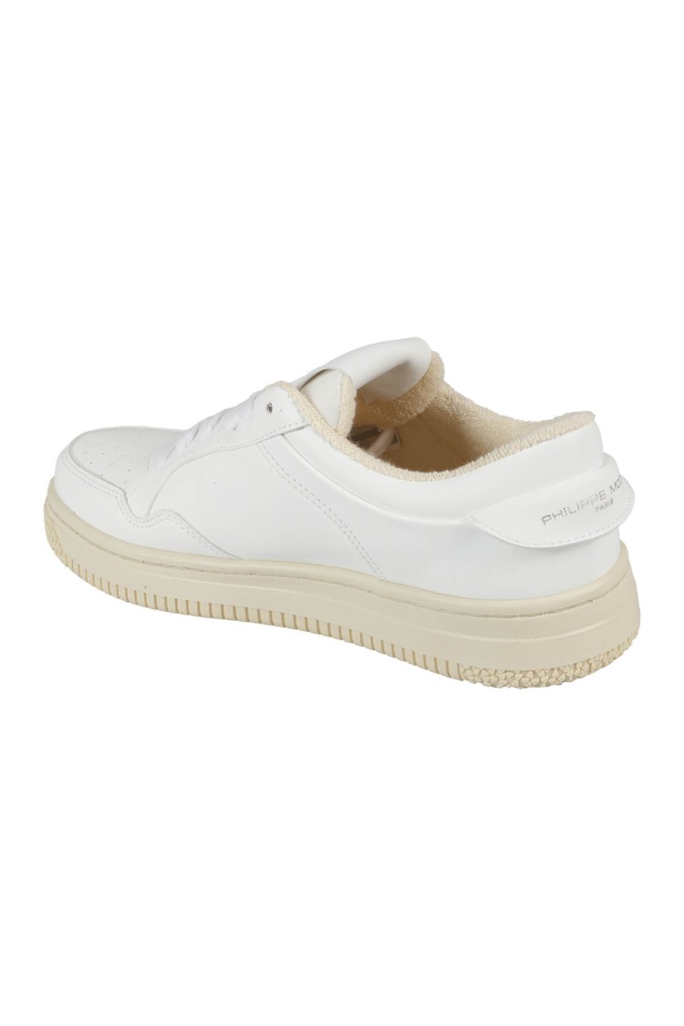 Philippe Model White Lyon Low Sneakers In Recycled Leather In White