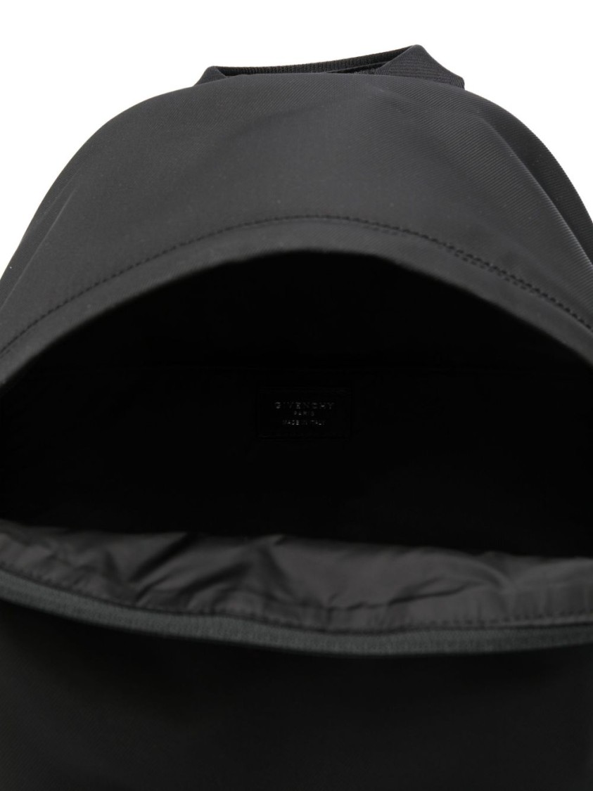 Givenchy Black Backpack With Spacious Design In Black