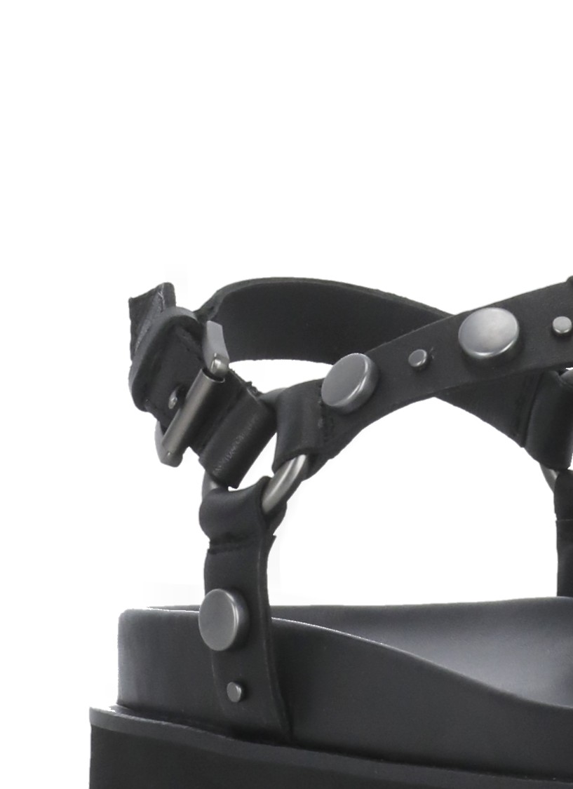 Ash Studded Open Toe Lace-up Rubber Sole In Black