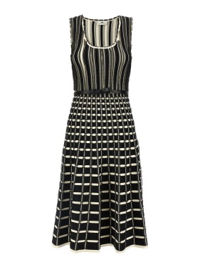 オールインワン・サロペット Elisabetta Franchi Organza-Applique Striped Knit Midi Dress Elisabetta Franchi Organza-Appliqué Striped Knit Midi Dress
