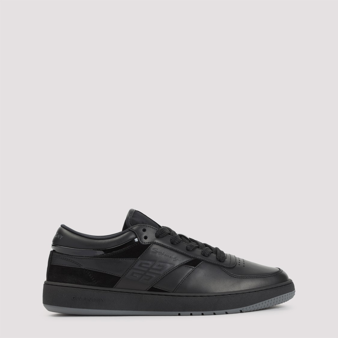 Givenchy G Move Low-top Sneakers In Calf Leather In Black