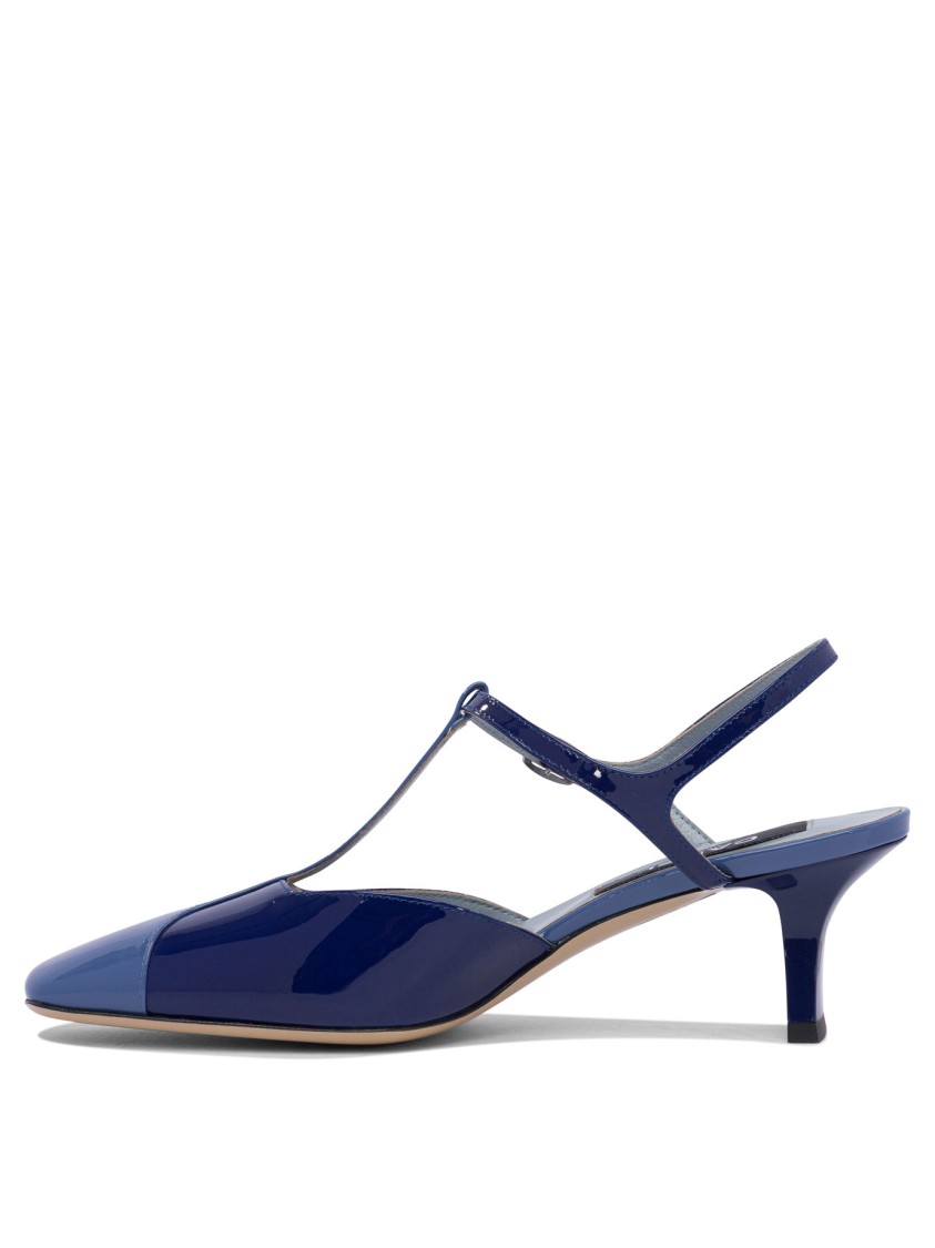 Carel Paris Pointed Toe T-strap Sandals In Calf Leather In Black
