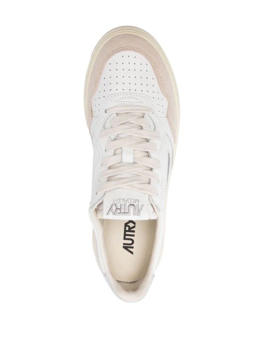 Autry Medalist Low Low-top Sneakers With Smooth
