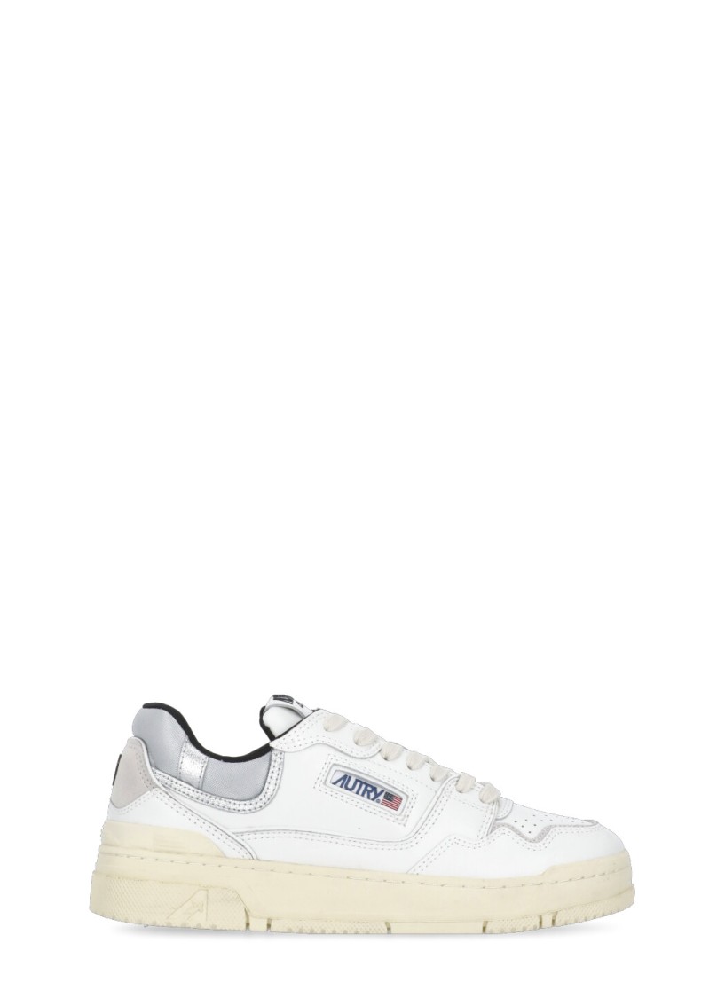 Shop Autry White Leather Clc Low Sneakers