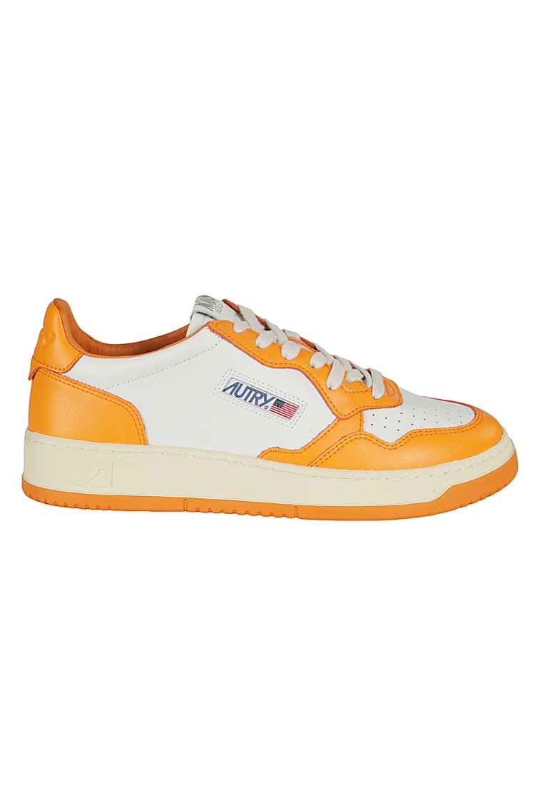 Autry Medalist Low Trainers With Signature Orange Accents