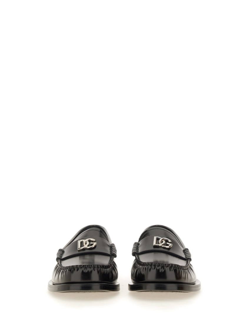 Dolce & Gabbana Dg Medallion Leather Classic Loafers In Black