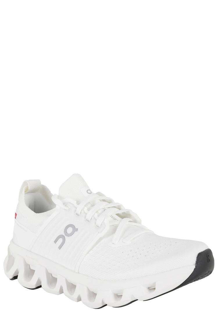 On Running Cloudswift 4 Sneaker In White