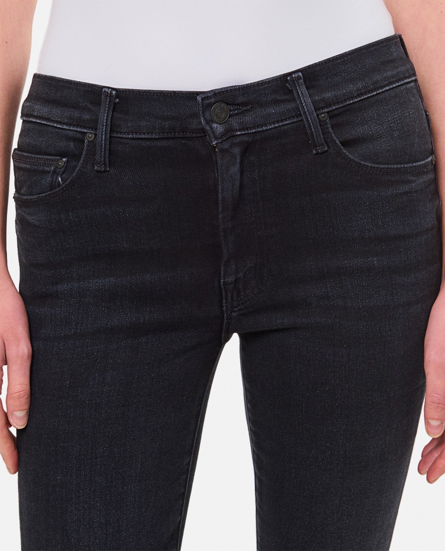 Mother The Weekender Fray Jeans Chip On My Shoulder In Black