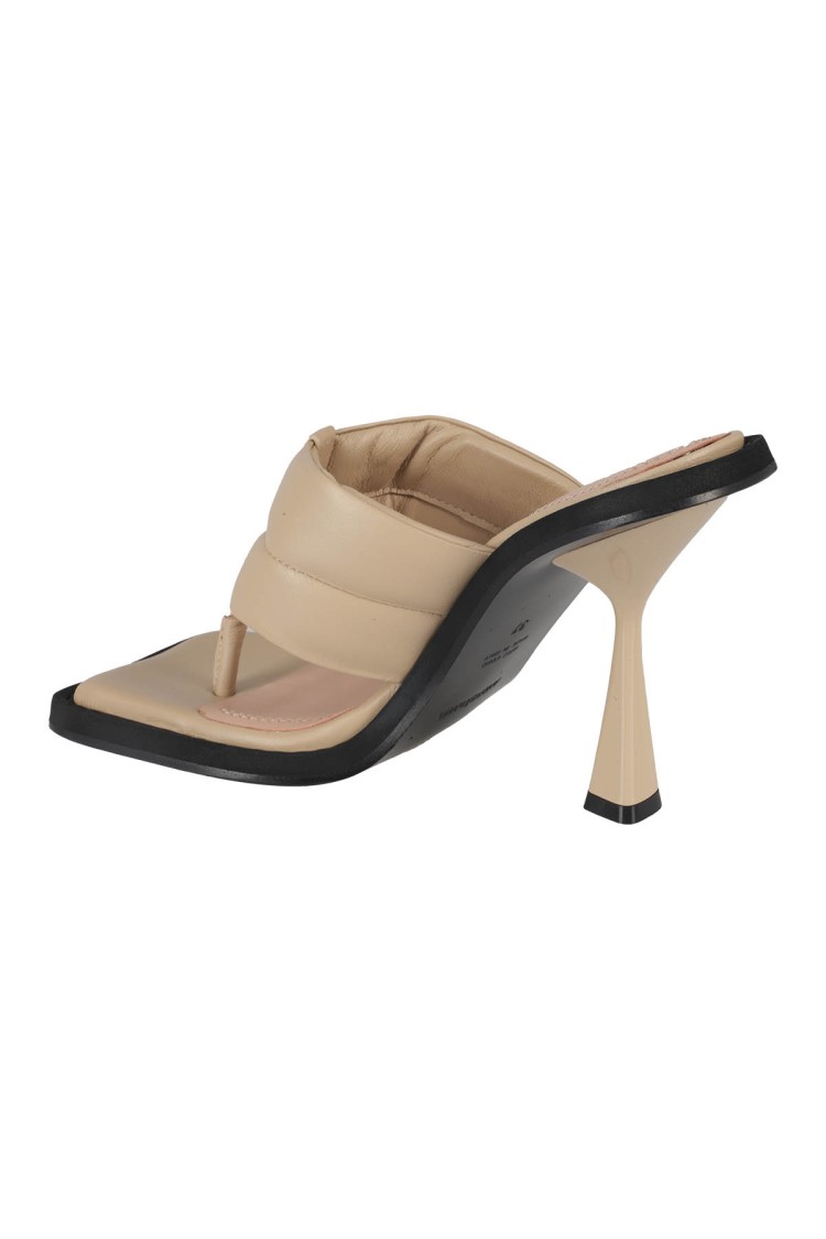 Andreädamo Andreâdamo Square Toe Padded Thong Leather Mules In Neutrals