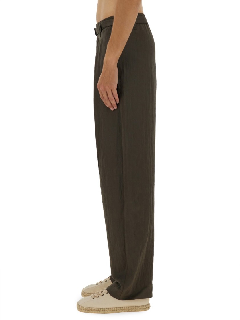 Lemaire Pleated Waistband Trousers With Practical Pockets In Brown
