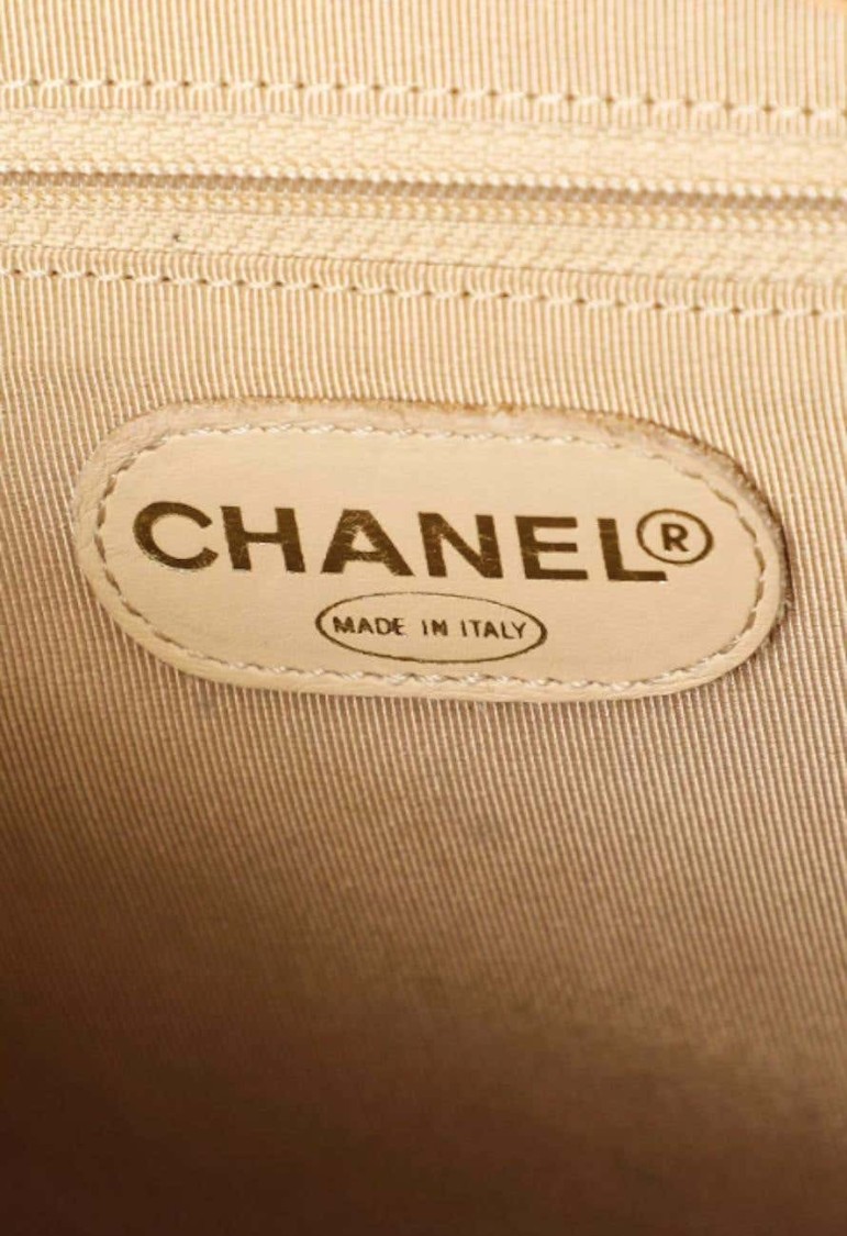 Pre-owned Chanel Camel Caviar Leather Bag In Neutrals
