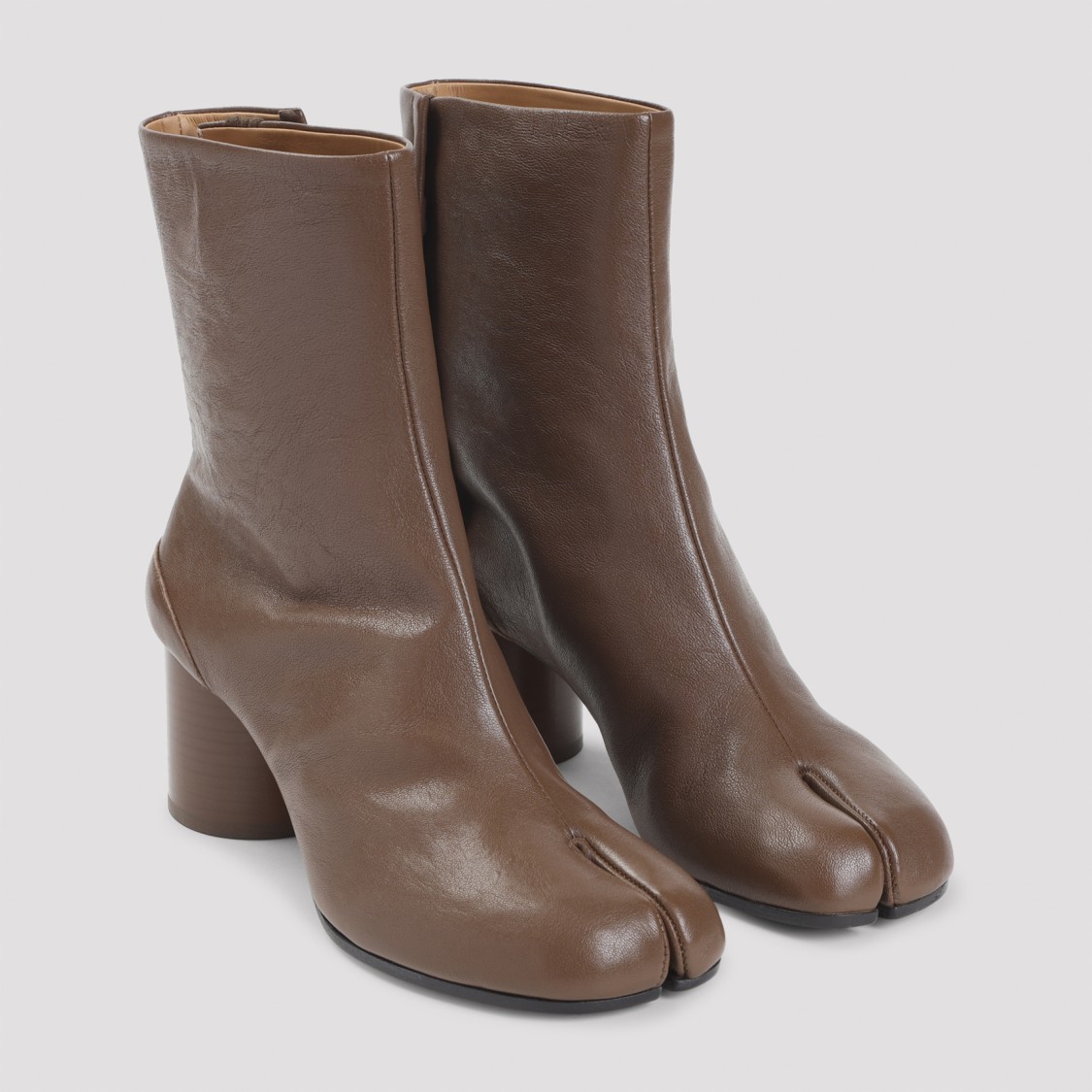 Maison Margiela Signature Split-toe Brown Leather Tabi Boots In Brown