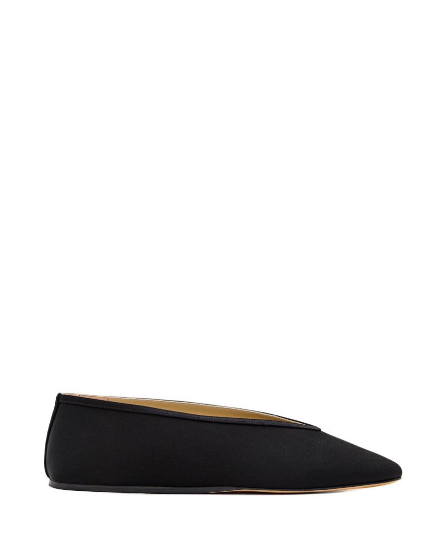 Le Monde Beryl Le Monde Béryl Luna Slipper Satin In Black