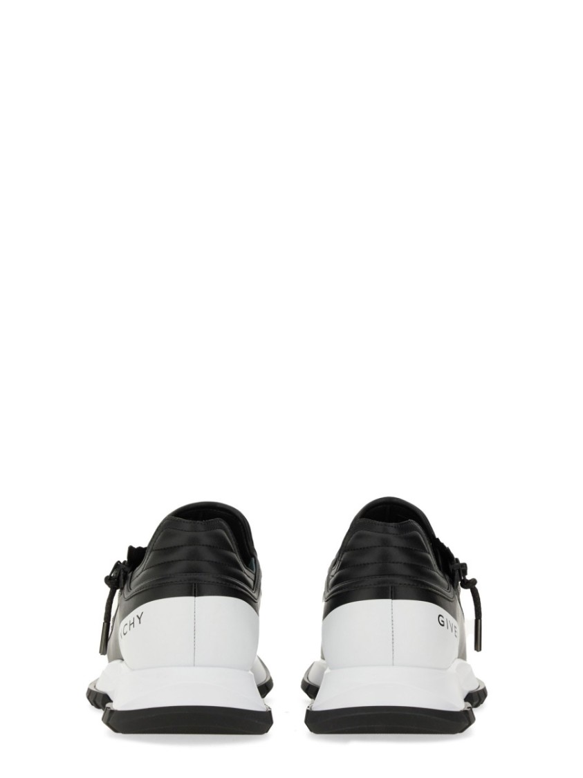 Givenchy Spectre Runner Leather Sneakers With 4g Side Zip Detail