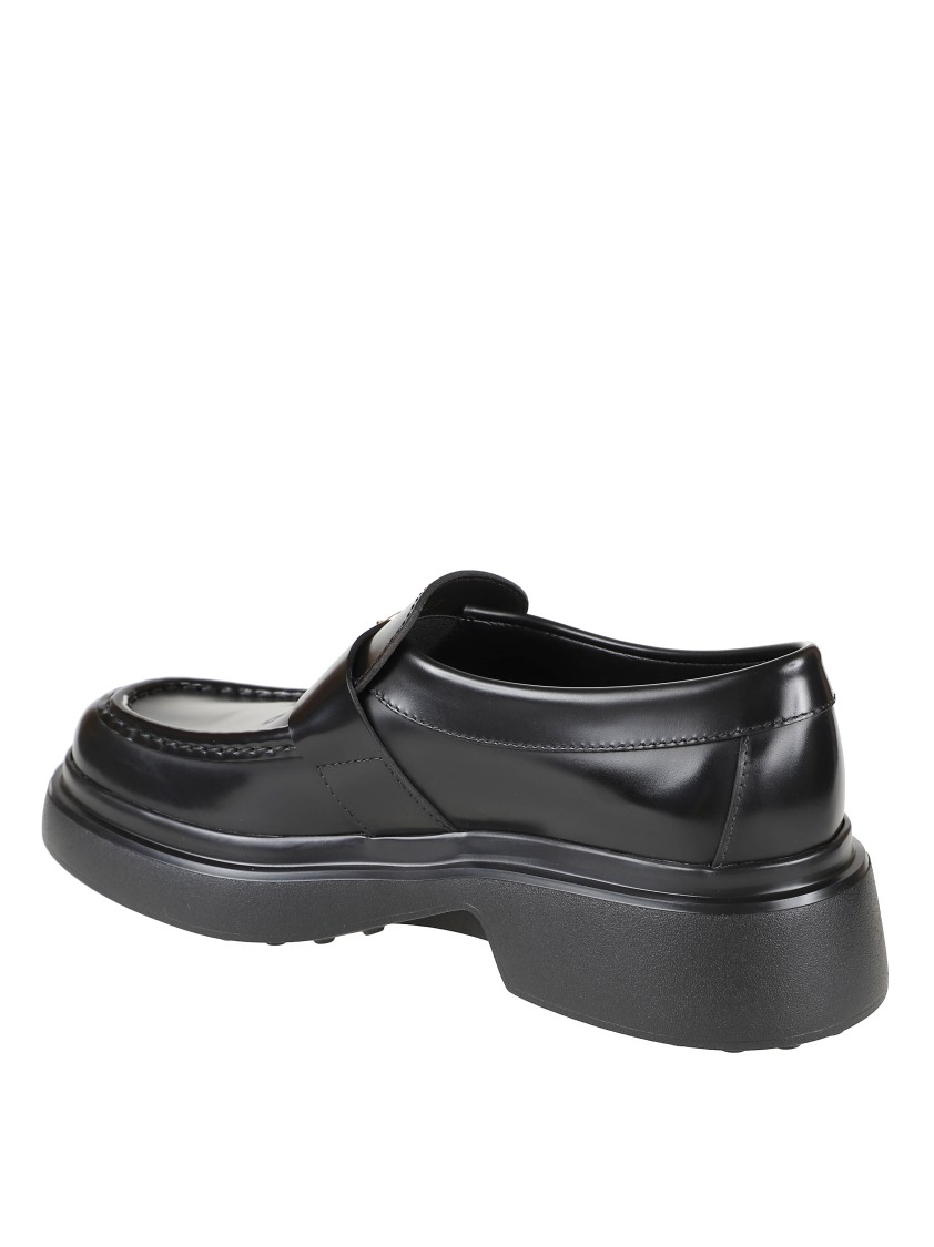Tod's Rounded Toe Black Loafers With Buckle Detail In Black