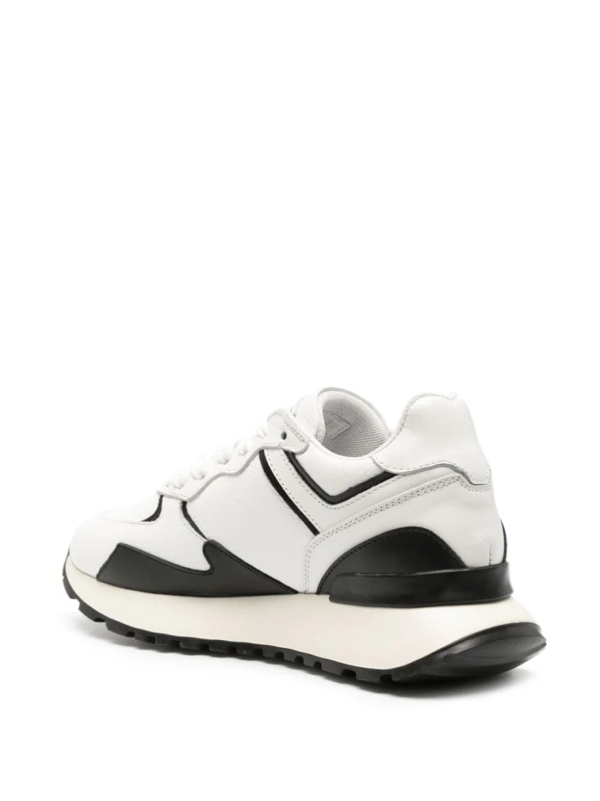 Roberto Cavalli White Cow Leather Sneakers With Black Accents In White