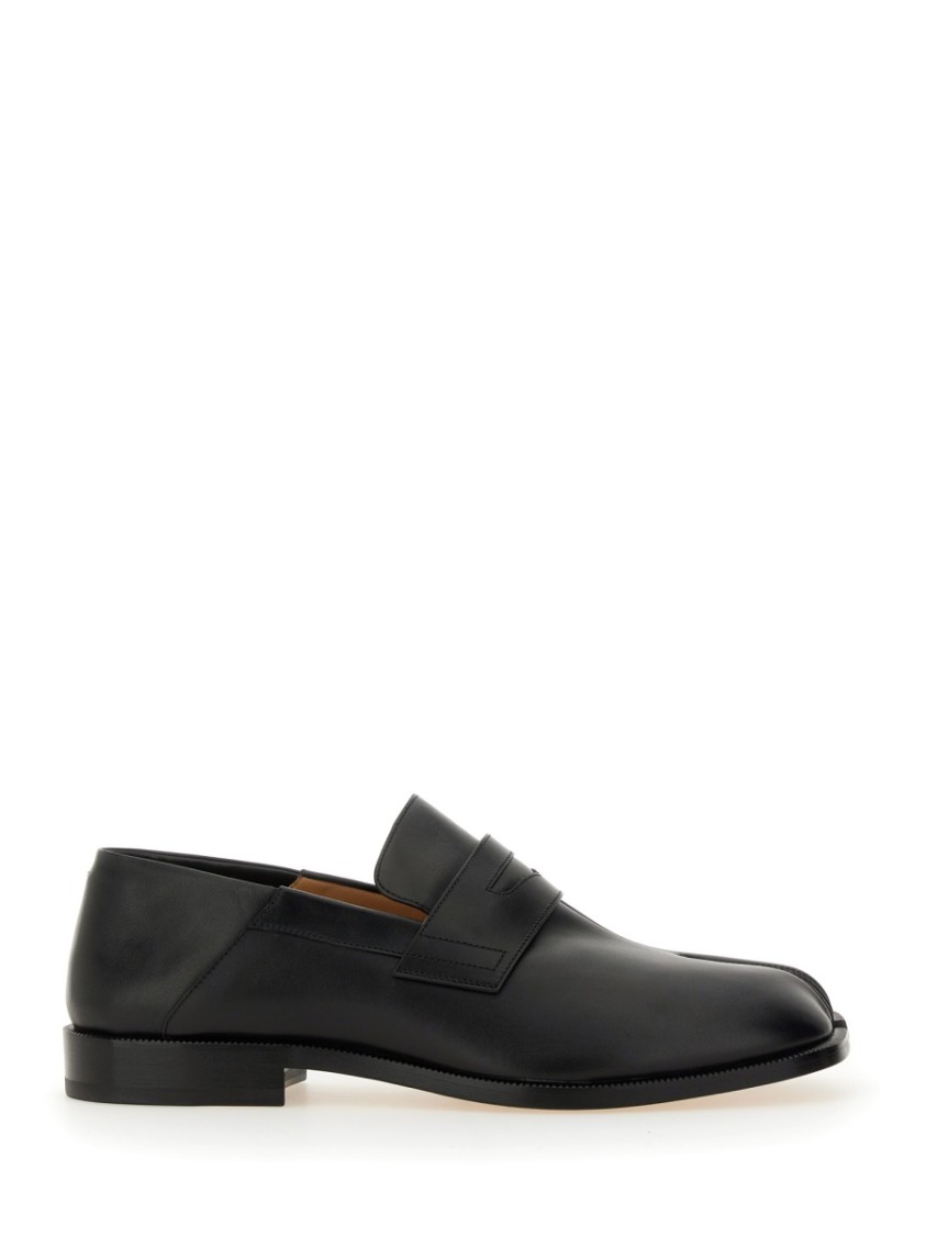 Maison Margiela Tabi Split-toe Patent-leather Loafers In Black