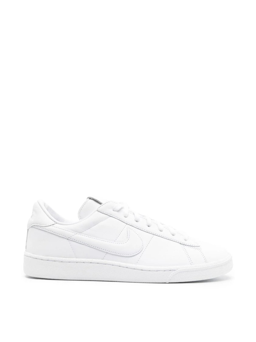 Nike Tennis Classic Sneakers In White