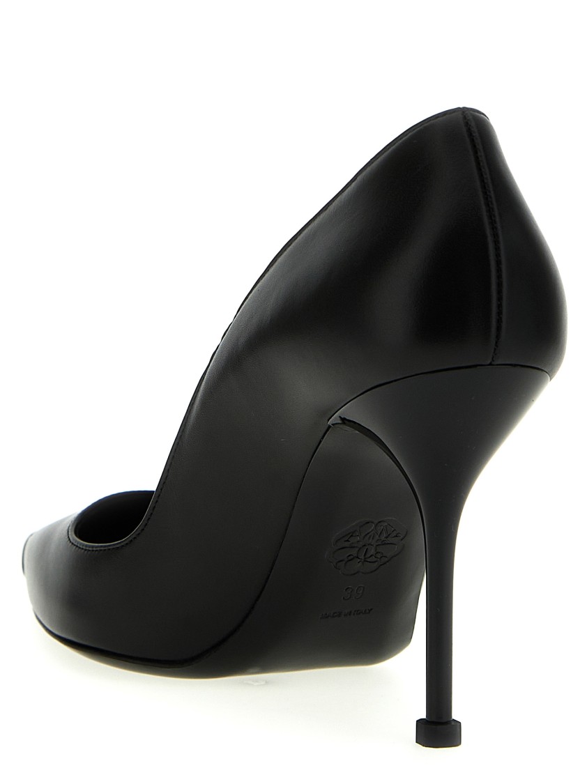 Alexander Mcqueen Mcqueen 'punk' Pumps In Black
