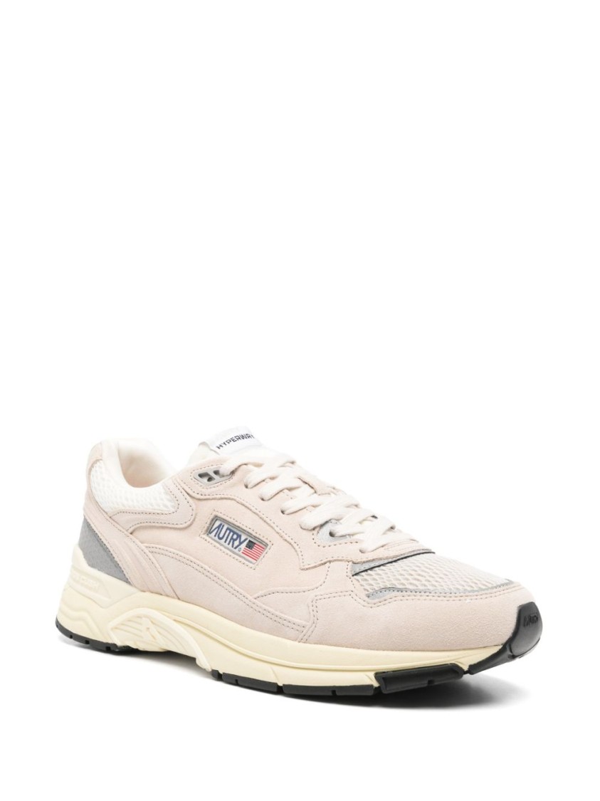 Autry Round Toe Mesh Panels Contrast Sole Sneakers In Neutral