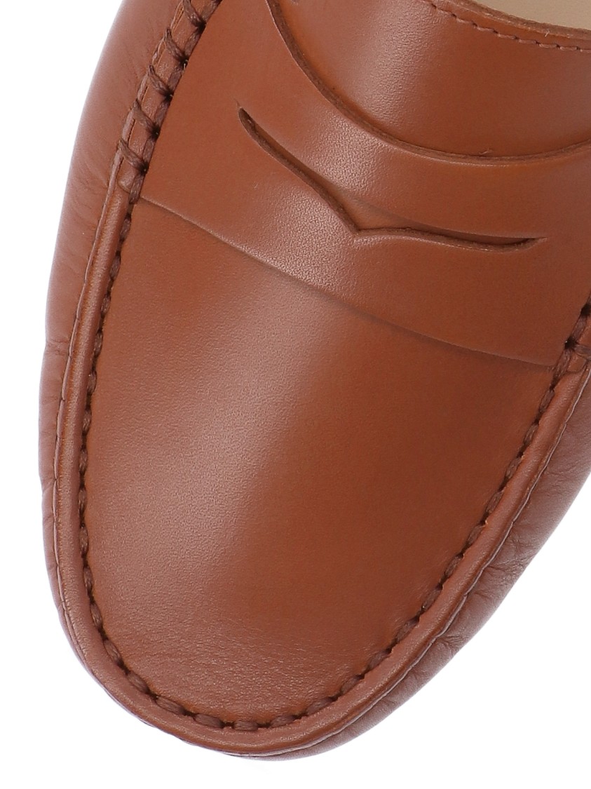 TOD'S TOD'S "GOMMINO" MOCCASINS – BROWN 