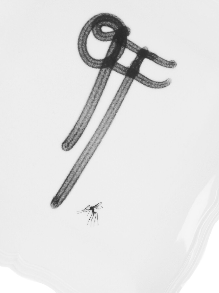 Off-white 1735 Traywhite Squared Tray Plate In White