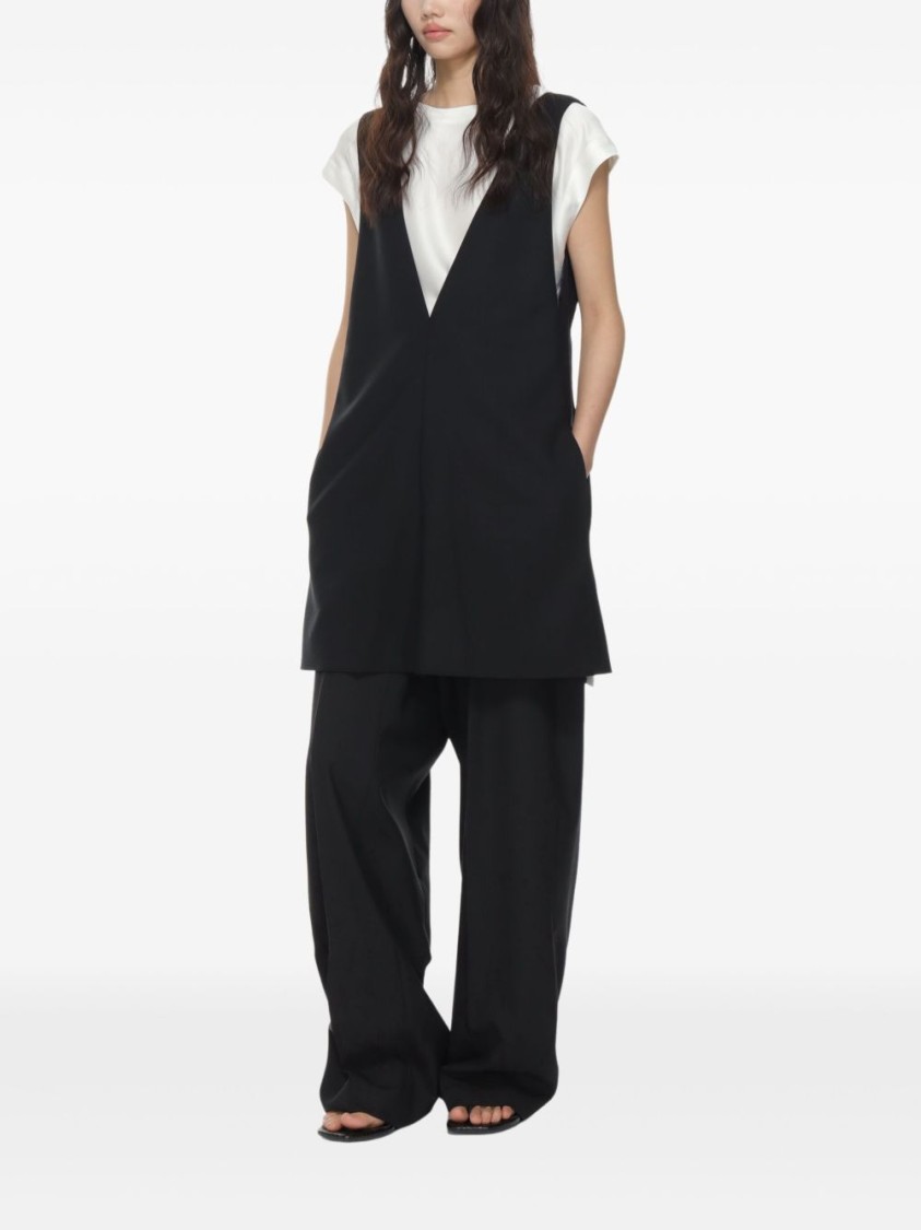 Shop Carven Cashmere Sleeveless V-neck Dress With Side Slit Pockets