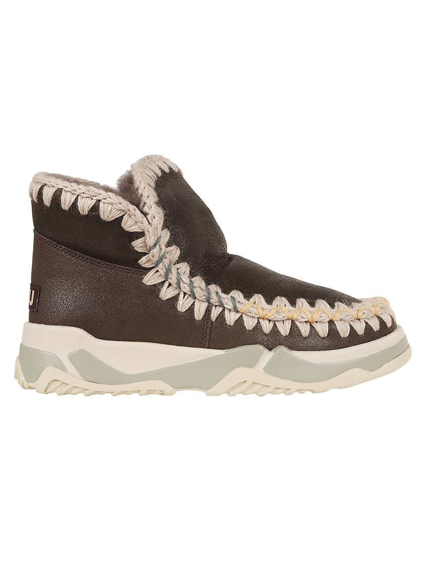 Mou Brown Textured Ankle Boots With Intricate Stitching In Brown