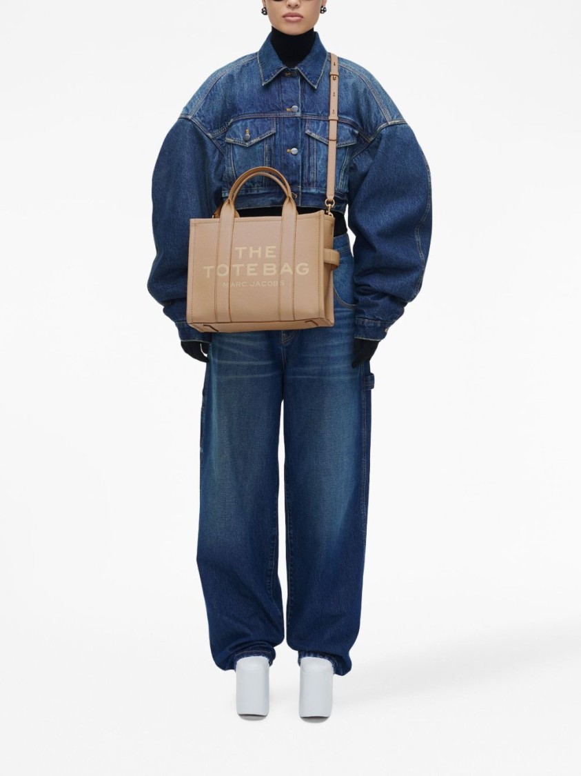 Marc Jacobs Textured Leather Tote Bag With Logo Print And Versatile Carry Options In Neutral