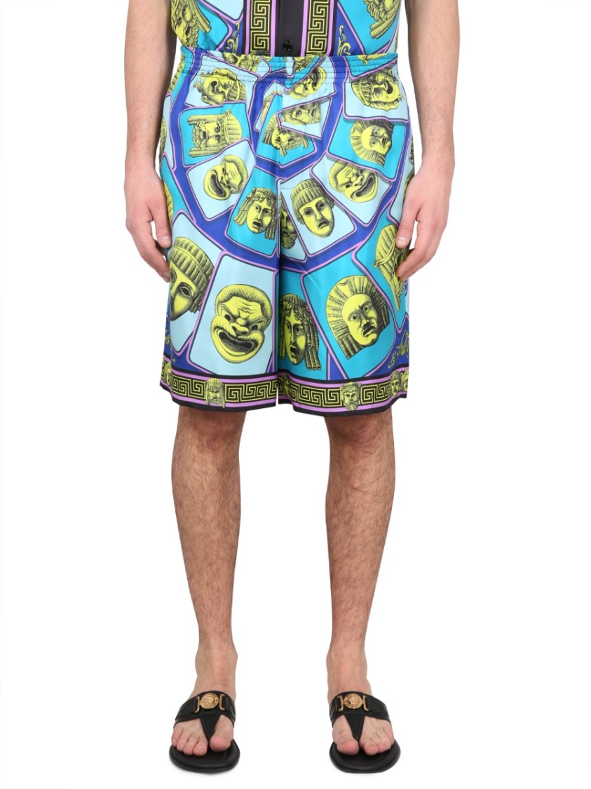 Versace Le Maschere Print Silk Shorts In Green