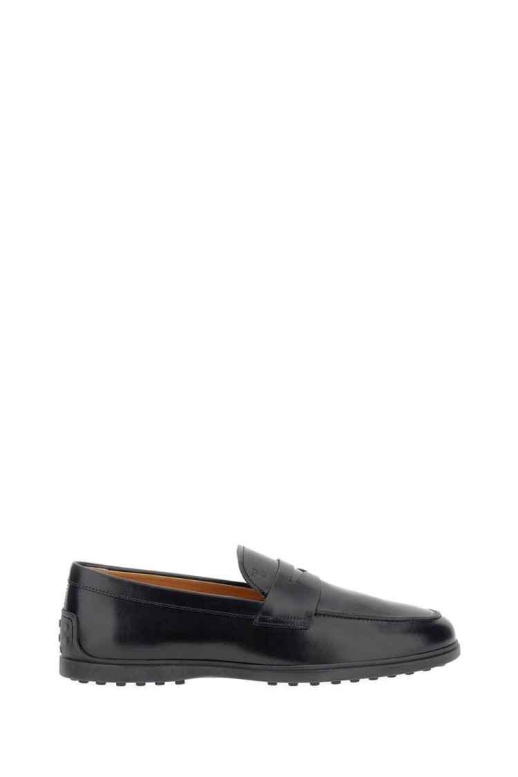Tod's Calfskin Moccasin With Embossed Monogram And Rubber Gommini Sole In Black