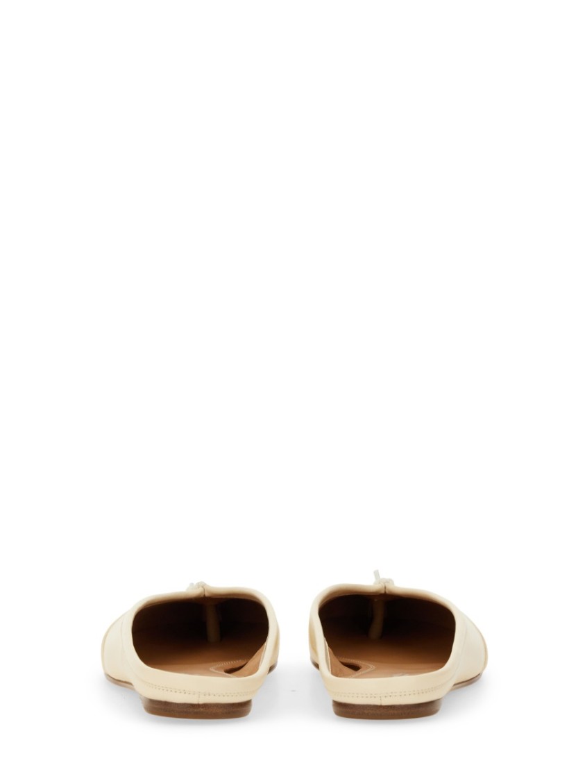 Maison Margiela Off-white Tabi Ballerina Flats In Neutrals