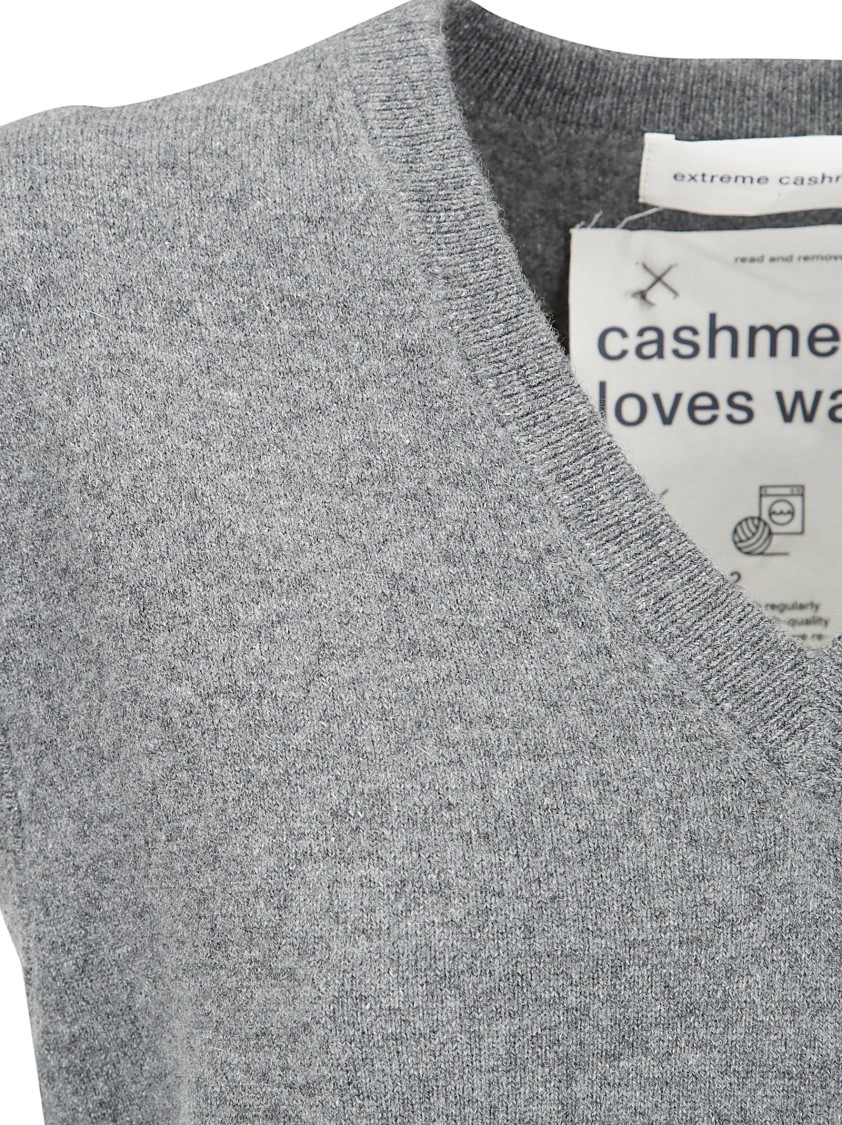 Extreme Cashmere Spencer Top In Grey